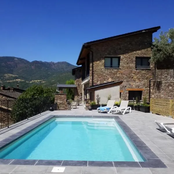 Les Flors - Hotel Rural & Cabanyes，位于Vall de Castellbò的酒店