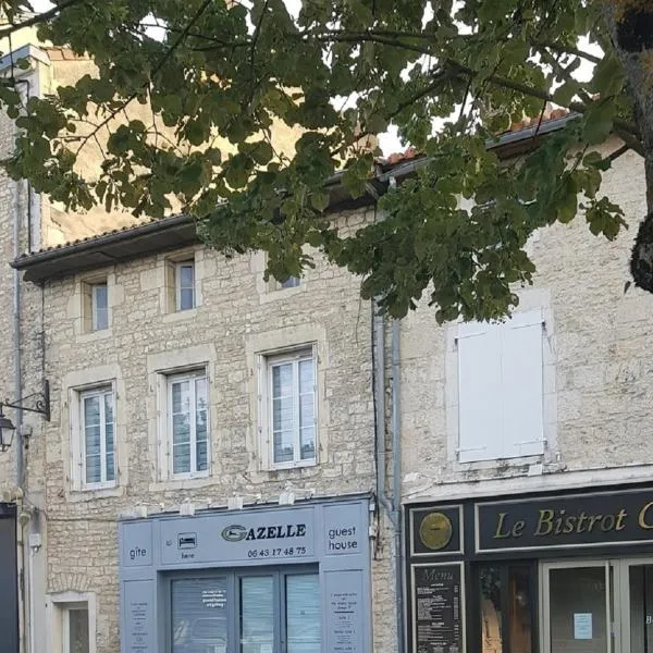Gazelle Guest House and Art Gallery，位于Verteuil-sur-Charente的酒店