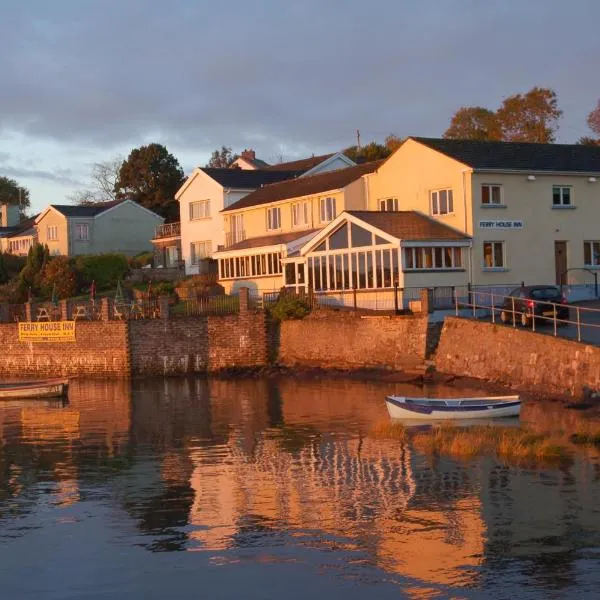 Ferry House Inn，位于Angle的酒店