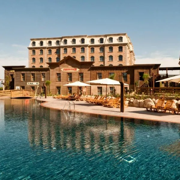 PortAventura Hotel Gold River - Includes unlimited access to PortAventura Park & 1 access to Ferrari Land，位于萨洛的酒店