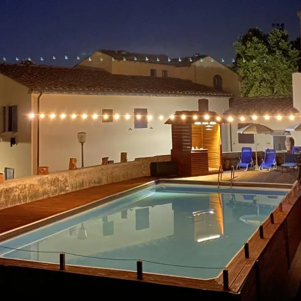 MOTORRADHOTEL TOSKANA - Il Molino del Ponte - con piscina，位于San Quirico in Collina的酒店
