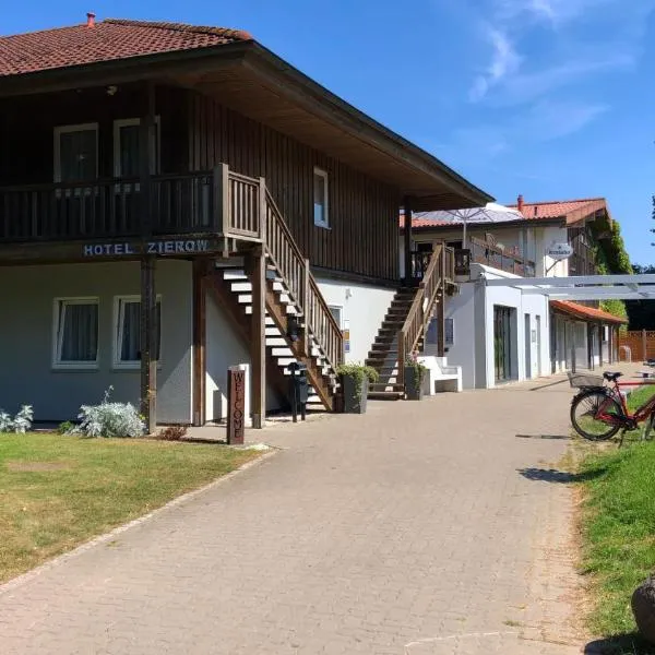 Hotel Zierow - Urlaub an der Ostsee，位于赫亨基尔兴的酒店