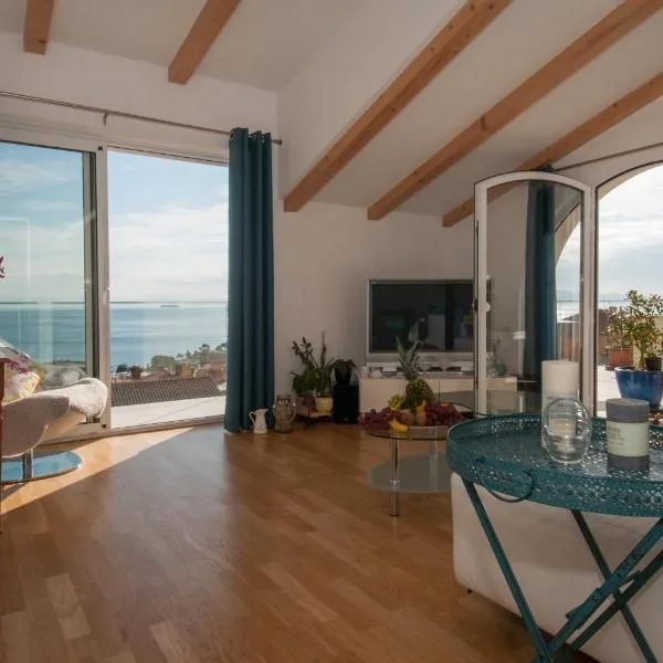Beautiful View Apt 1，位于奥帕提亚的酒店