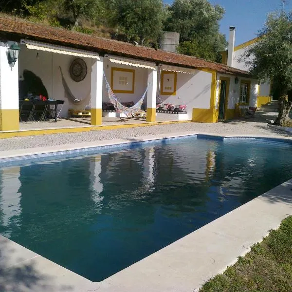 卡斯特洛波特卡萨多派度假屋，位于Matagosinha的酒店
