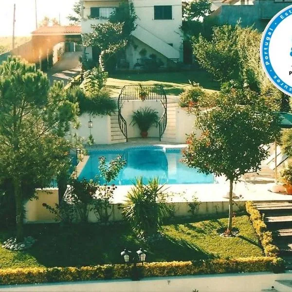 阿尔科斯别墅，位于Negreiros的酒店