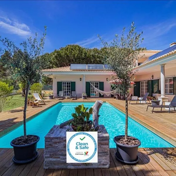 Buganvilias Do Meco Guest house，位于塞辛布拉的酒店