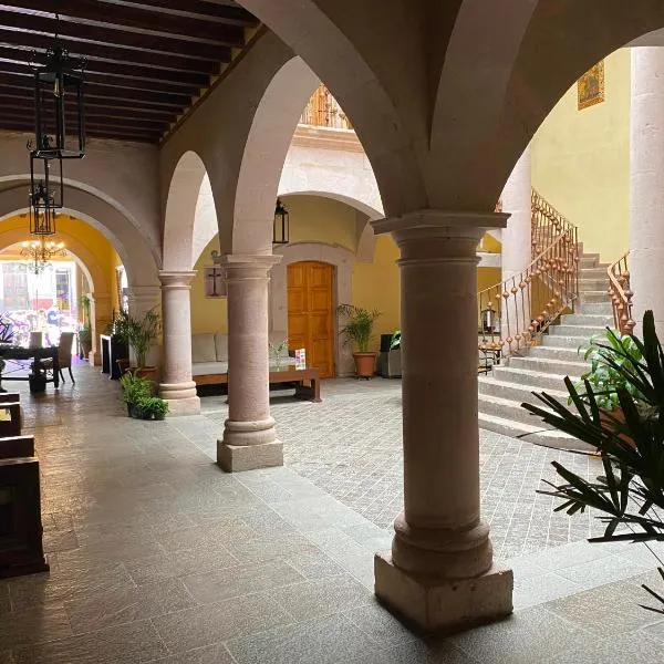 Hotel Casa Faroles Centro Histórico，位于Guadalupe的酒店