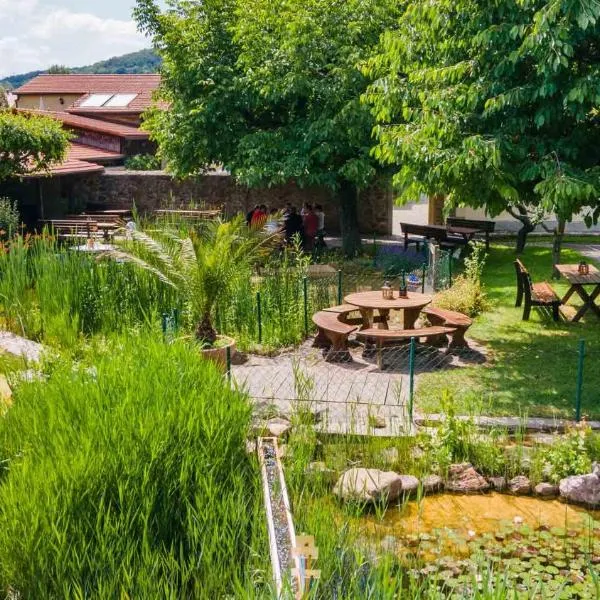 Landhotel Gut Wildberg mit Badeteich，位于梅森的酒店