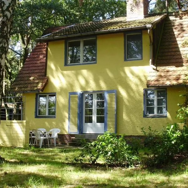 Ferienhaus am Beetzsee，位于Päwesin的酒店