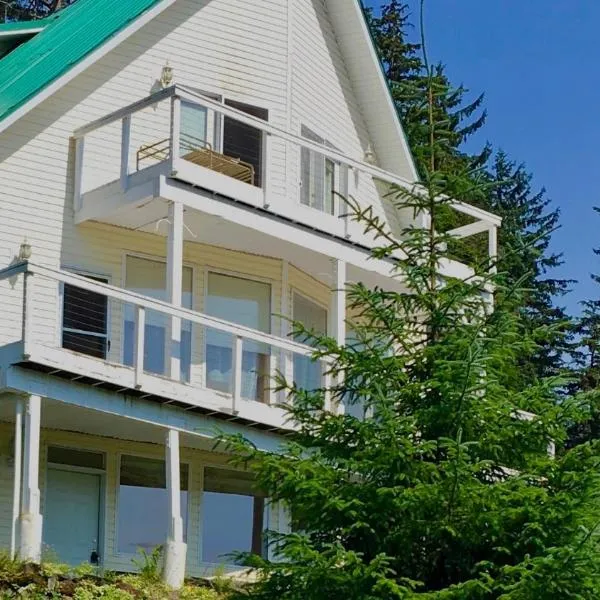 Kelli Creek Cottage - REDUCED PRICE ON TOURS，位于Juneau International Airport的酒店