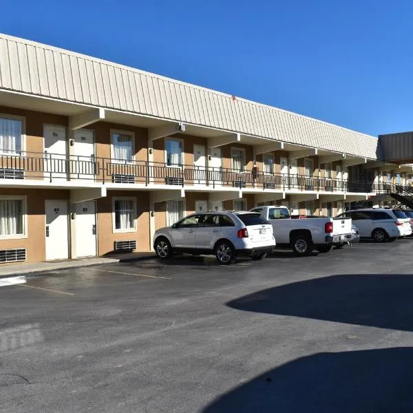 乐努瓦山林小屋汽车旅馆，位于勒诺城的酒店