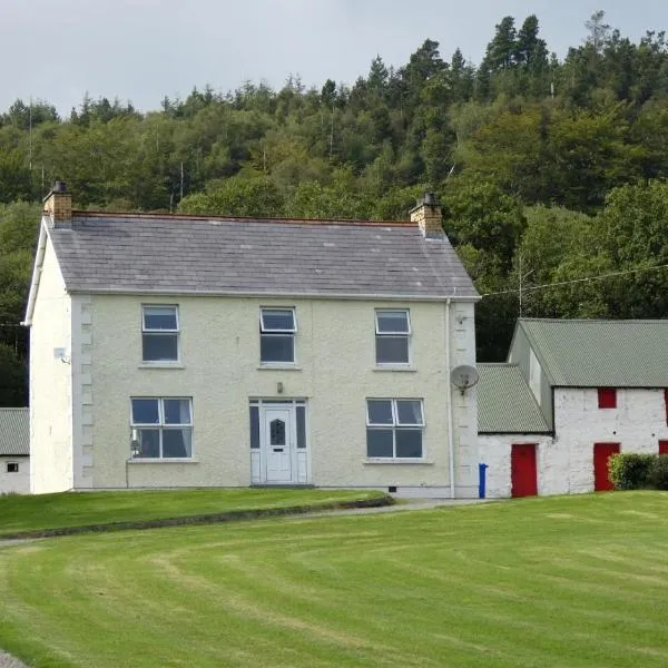 Alcorn's Farmhouse，位于Ballyboe的酒店