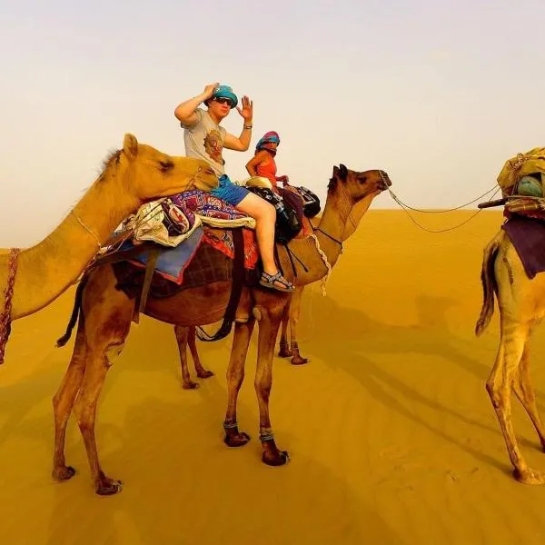 Jaisalmer Desert Camp Sam Sand，位于山姆的酒店