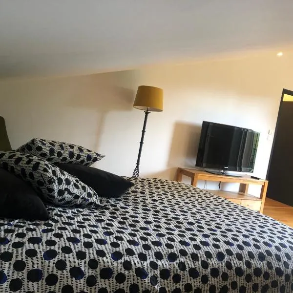 Le bleu Levant，位于Vaux-devant-Damloup的酒店