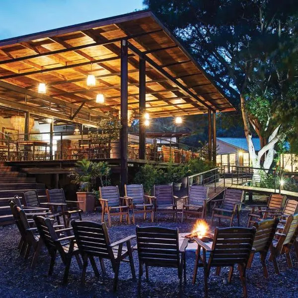 Fugitives Drift Lodge，位于Hlazakazi的酒店