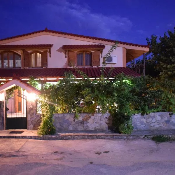 Family Villa Kalypso，位于艾迪普索斯的酒店