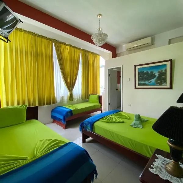 Hostal Puerto Azul，位于曼塔的酒店