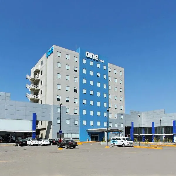 克雷塔罗机场一号酒店，位于Crucitas的酒店