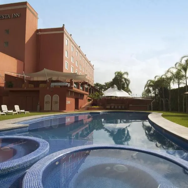 库埃纳瓦卡费斯塔客栈酒店，位于Ahuacatitlán的酒店