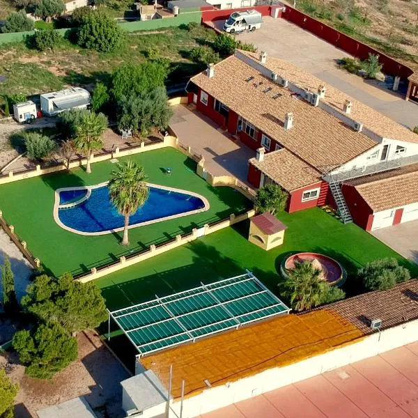 Espacio Finca Alegría - Rural Houses, Hostel, Campsite & Wellness Center，位于Campillo de Adentro的酒店
