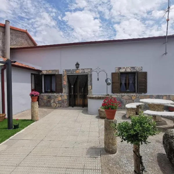 Casa rural Pérez Martín，位于Villavieja de Yeltes的酒店