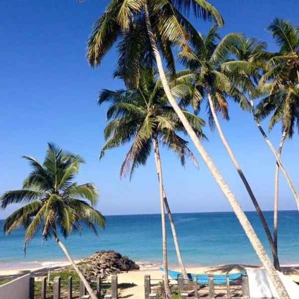 Rainbow Beach Resort，位于安伯朗戈德的酒店