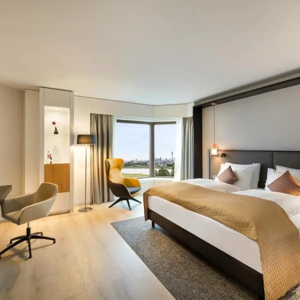 Crowne Plaza Düsseldorf - Neuss by IHG，位于诺伊斯的酒店