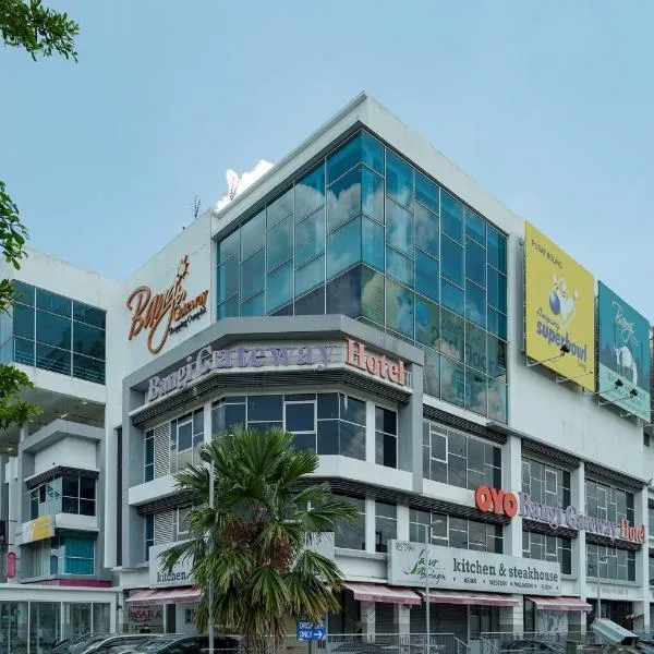 Super OYO 90729 New Bangi Gateway Hotel，位于Kampong Sungai Kembong Hilir的酒店