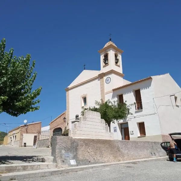 Casa Rural Rectoría de Raspay，位于Pinoso的酒店