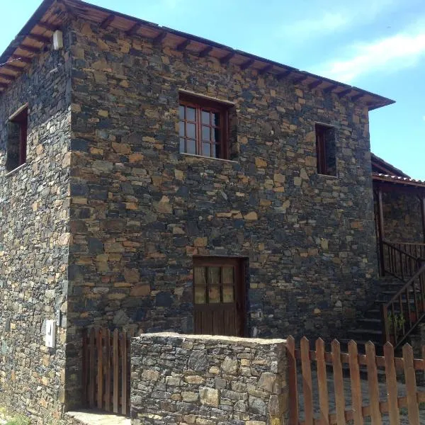 Casa do Rebelhe，位于Nuzedo de Baixo的酒店
