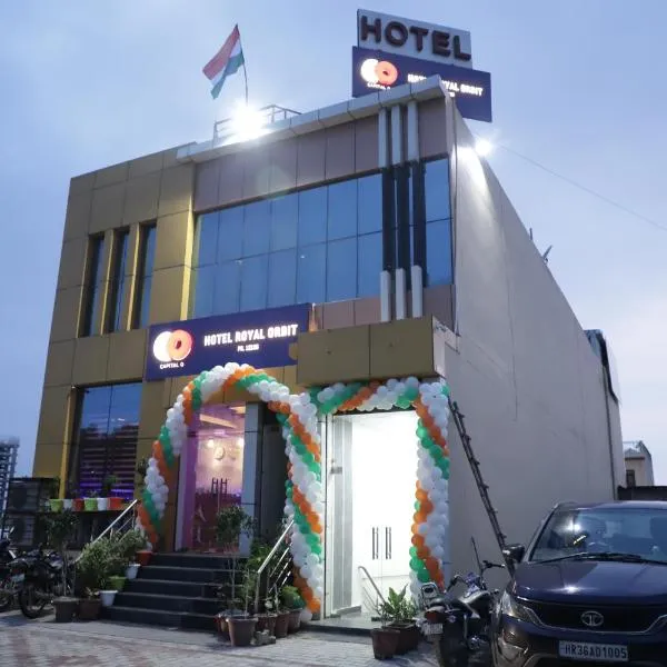 HOTEL ROYAL ORBIT，位于Shāhjahānpur的酒店