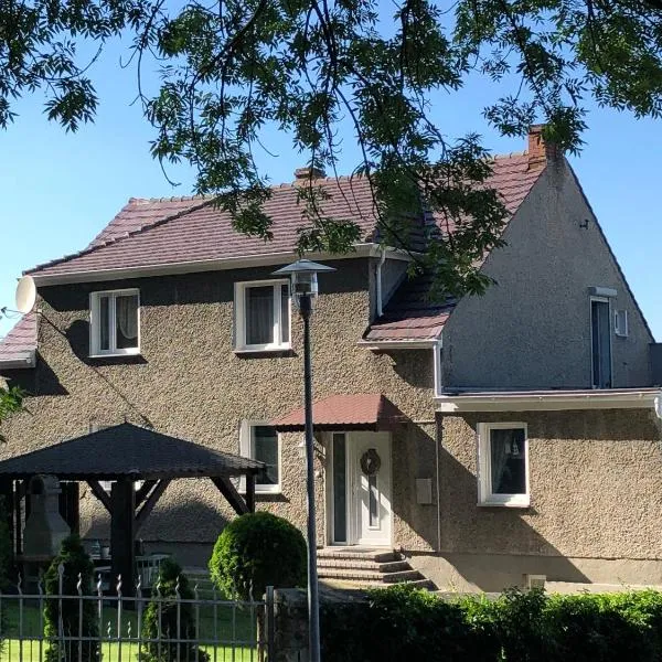 Pensjonat HANYSEK，位于Góra Świętej Anny的酒店
