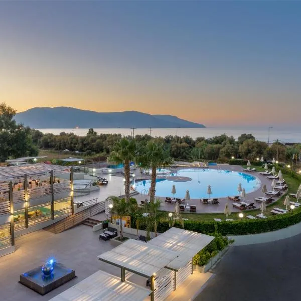 Georgioupolis Resort & Aqua Park，位于Nisíon的酒店