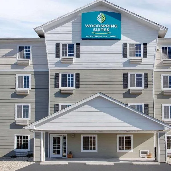 WoodSpring Suites Richmond Colonial Heights Fort Gregg-Adams，位于Riverdale的酒店