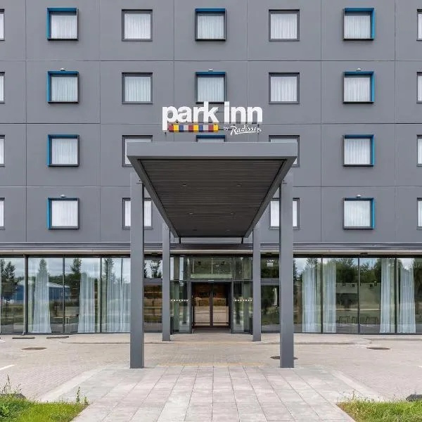 Park Inn by Radisson Vilnius Airport Hotel & Conference Centre，位于Vilkiškės的酒店