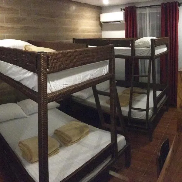 Lucena Fresh Air Hotel，位于Ilayang Dupay的酒店