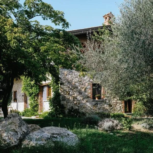 Adagio House，位于Pianello Val Tidone的酒店