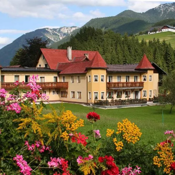 Hotel Waldesruh，位于滨湖伦茨的酒店