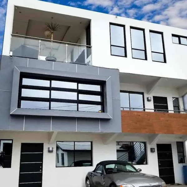 The Condo (by Modern Apartments)，位于罗萨里托的酒店