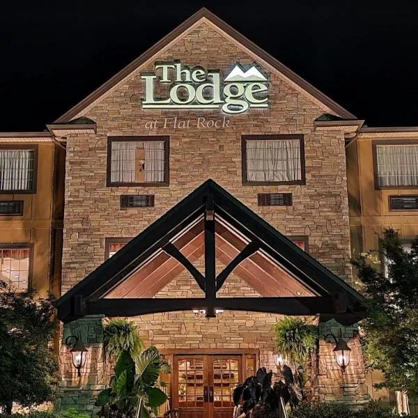 The Lodge at Flat Rock，位于Zirconia的酒店