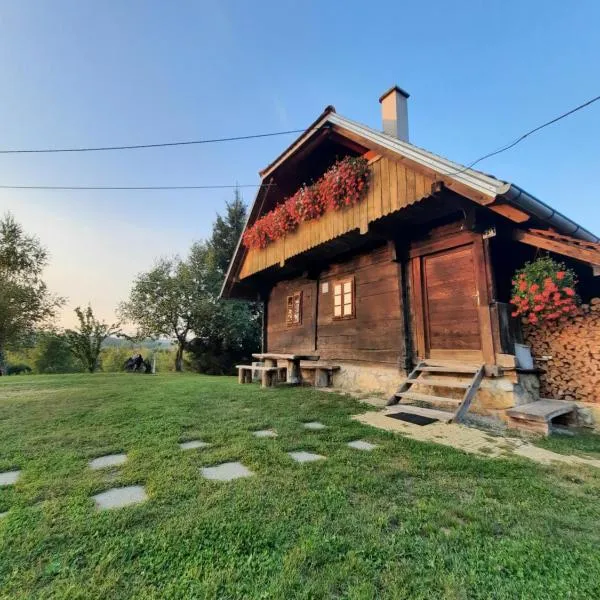 Rustic home Mia，位于Mračin的酒店