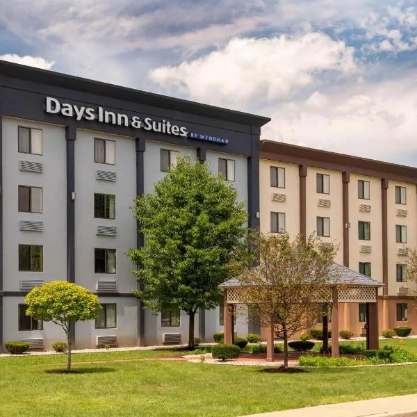 Days Inn and Suites by Wyndham Hammond, IN，位于Dolton的酒店