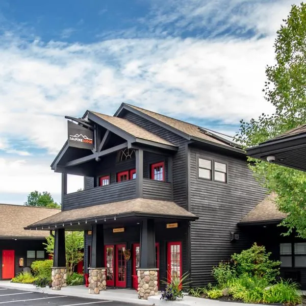 The Alpine Lodge，位于Brant Lake的酒店