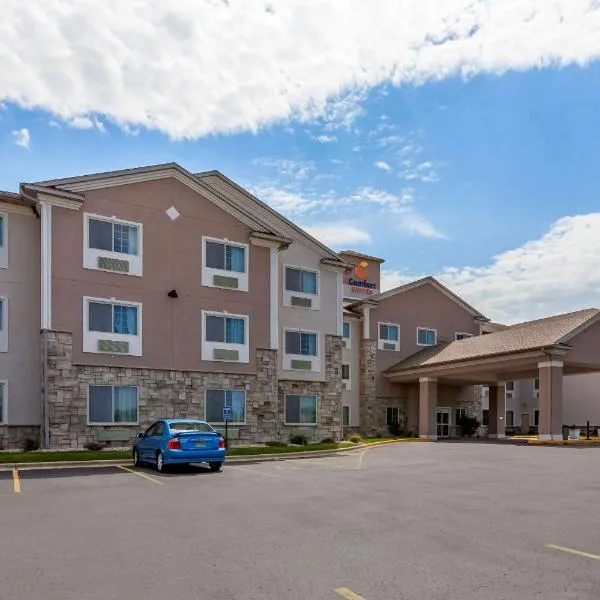 Comfort Suites Delavan - Lake Geneva Area，位于德拉文的酒店