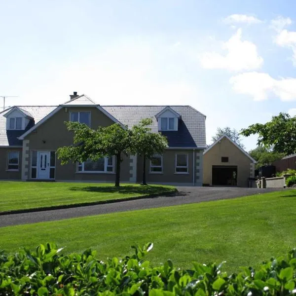 Muff Village Bed & Breakfast，位于Muff的酒店