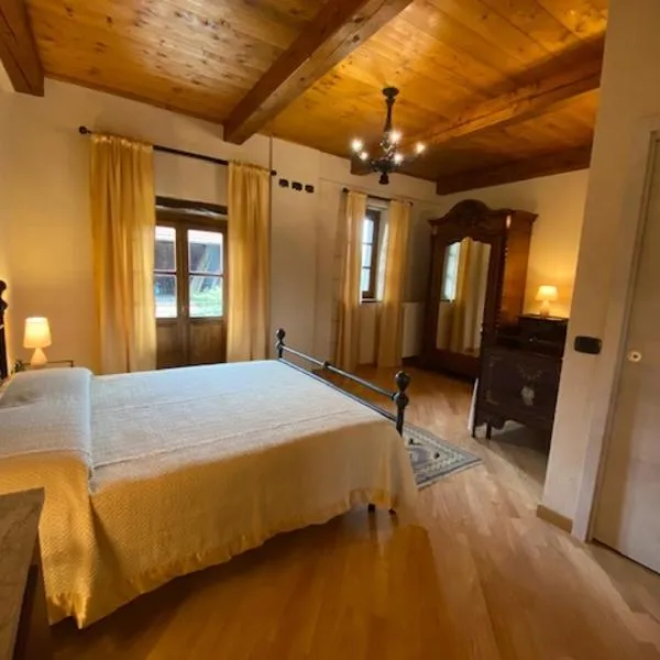 Bed and Breakfast La Volpe tra le Vigne，位于Castelnuovo Don Bosco的酒店