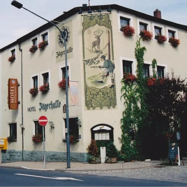猎人之家酒店，位于Treuen的酒店
