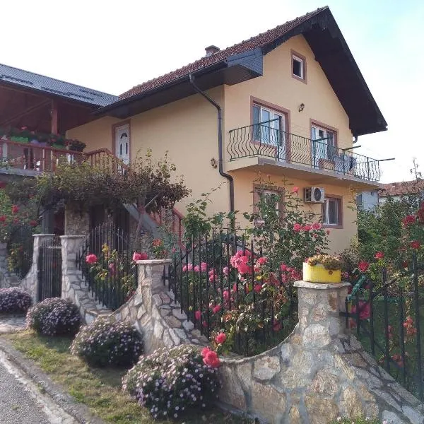 Apartman" Ruža"，位于Pelja的酒店