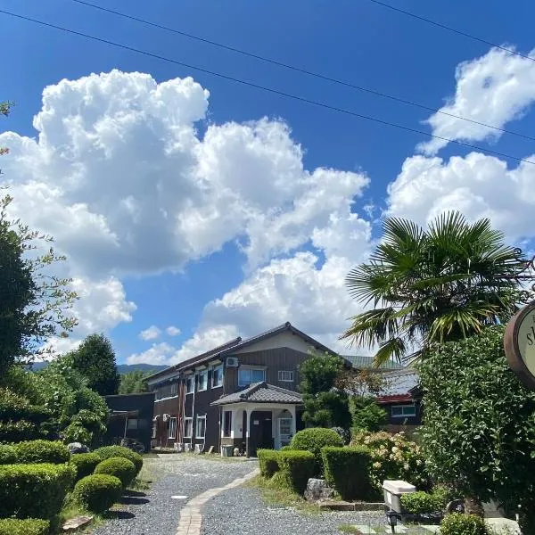 Shiga Biwa Lake Shanshui House，位于海津市的酒店