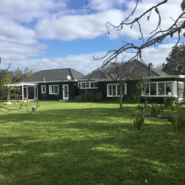 Pa Road B&B Kerikeri NZ，位于Haruru的酒店